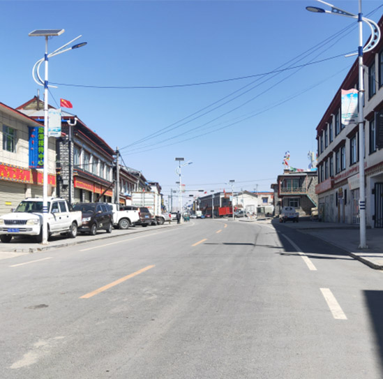 日喀則市亞東縣帕里鎮環衛現場圖